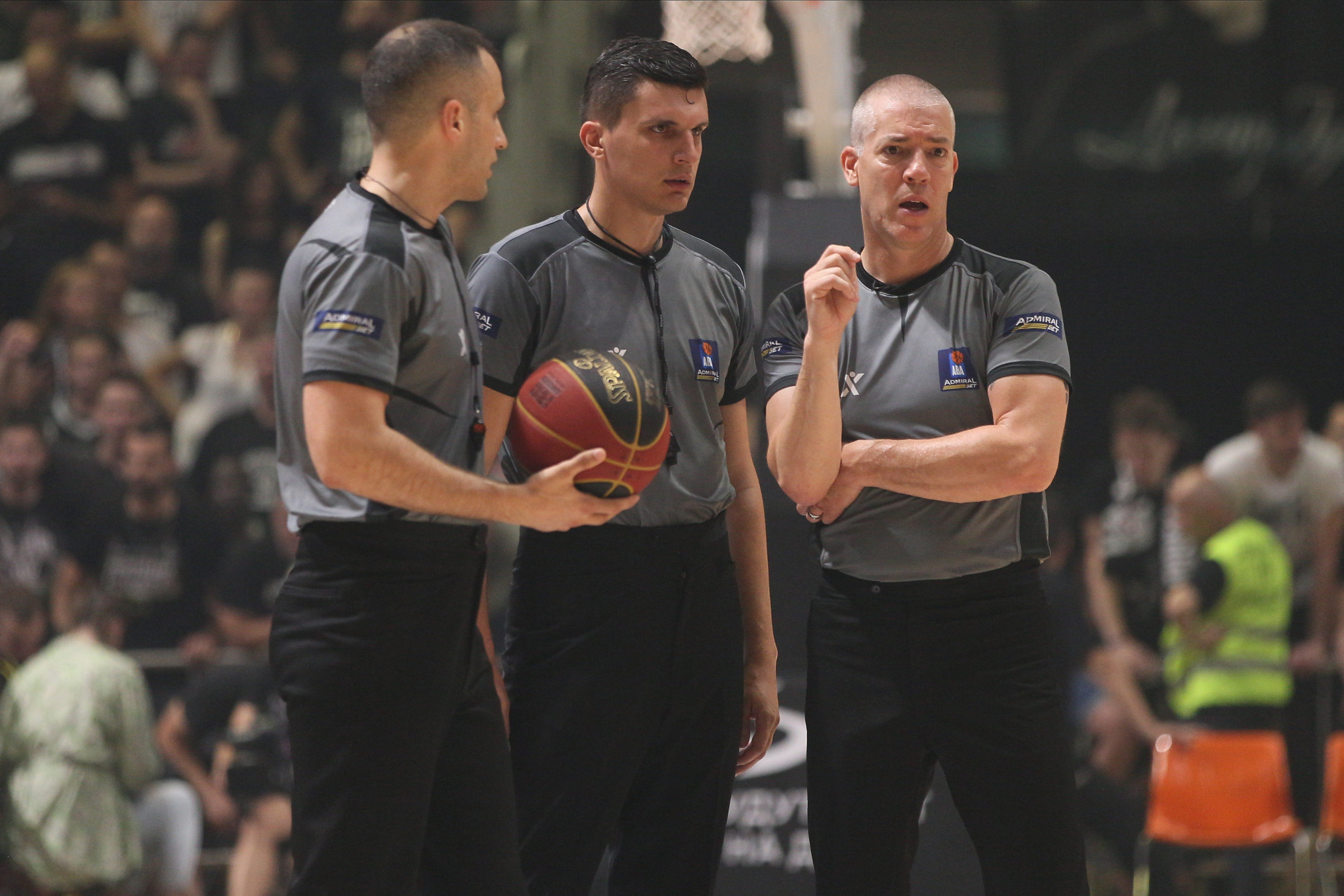 ABA LIGA SE OGLASILA Partizan ozbiljno kažnjen nakon trećeg meča, stopirana prodaja karata