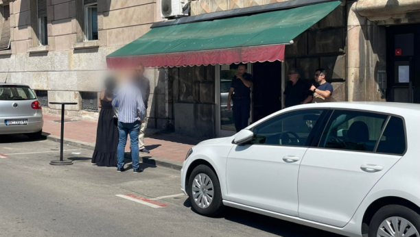 TRAGEDIJA U CENTRU BEOGRADA Muškarac preminuo u restoranu brze hrane (FOTO)