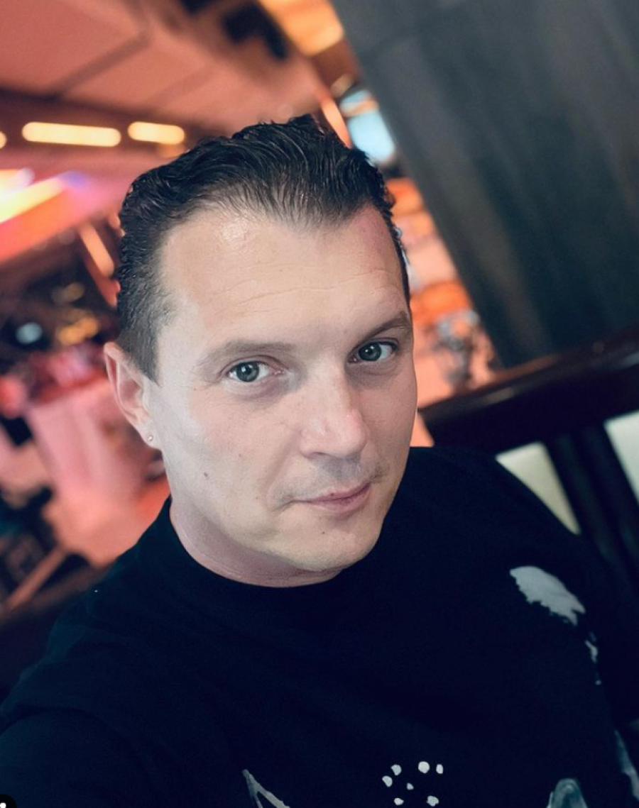 SKRETAO SAM MU PAŽNJU NA NEKE STVARI Ovaj pevač pokušao je da vrati Lazića na pravi put, dok Darko ne prestaje da šokira javnost