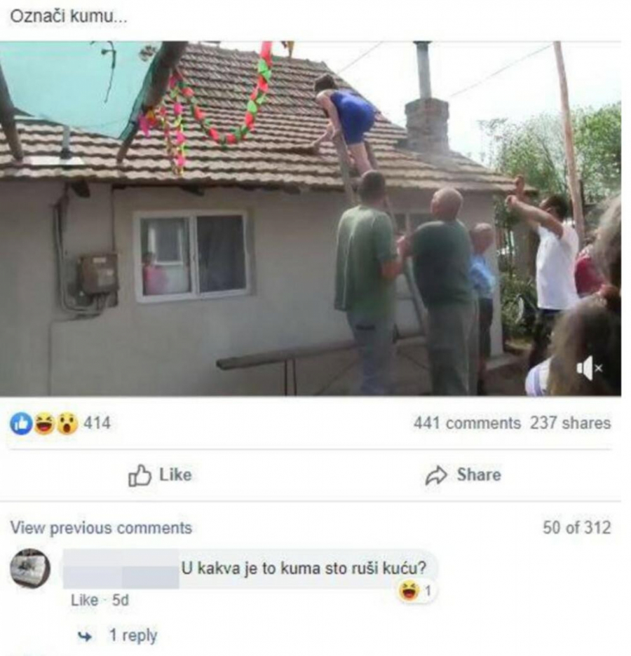 OVAKVU SVADBU NISTE VIDELI Kuma se popela na krov, a onda su poletele novčanice! Opšti haos (VIDEO)