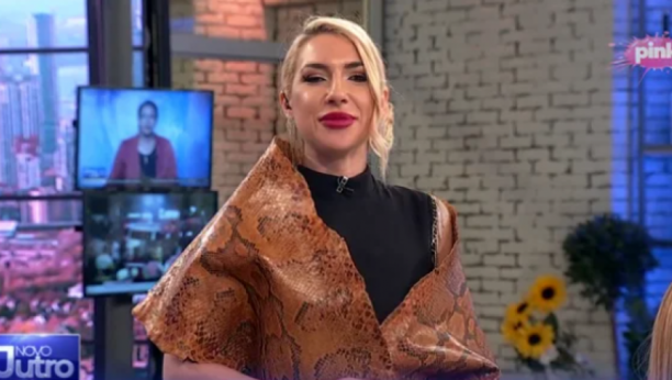 PRIČAJU DA SAM VEŠTICA I DA BACAM MAGIJU Jovana Jeremić obučena u zmijskog cara ne prestaje da šokira javnost svojim izgledom (FOTO)