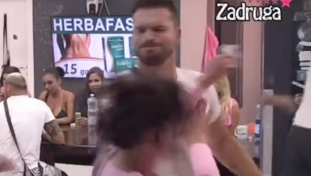 IZBACIĆEMO JE IZ KUĆE POSLE ZADRUGE Viktorijina baba Regina poručila unuci samo jedno: Bolje neka abortira Markovo dete