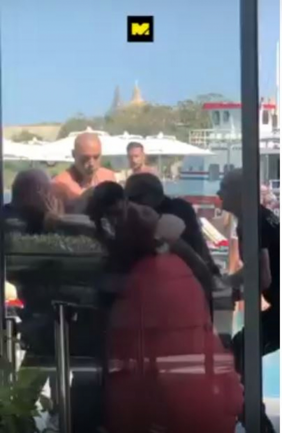 SRBIN U TANGAMA TUKAO POLICAJCE Nesvakidašnji incident na Malti zapalio društvene mreže