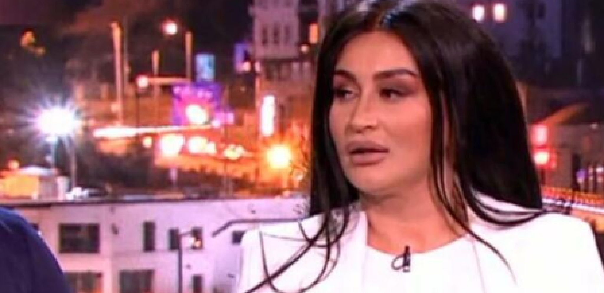 ANDREANA ČEKIĆ IZMENILA LIČNI OPIS! Pevačica objavila šok fotku, mreže se usijale od komentara