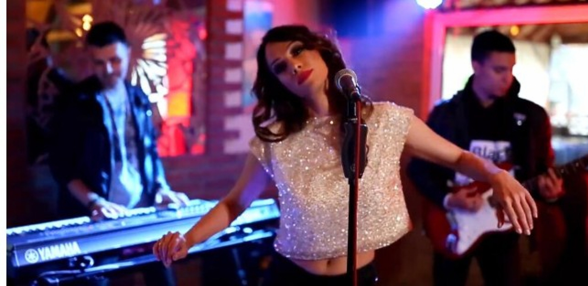 POZNATA GLUMICA SE ONESVESTILA! Roditelji je našli bez svesti u kupatilu