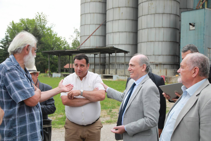 SA ZADRUGARIMA DO NOVOG PROGRAMA PODRŠKE Krkobabić najavio novi program podrške zadrugama Srbije