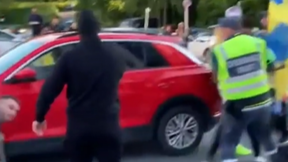 NEMILE SCENE U STOKHOLMU Švedski huligani napali Srbe, pa bežali glavom bez obzira (VIDEO)