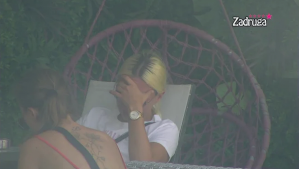 NE MOŽE DA SE SMIRI MC Aleks grcala u suzama na pomen sestrinog rođendana