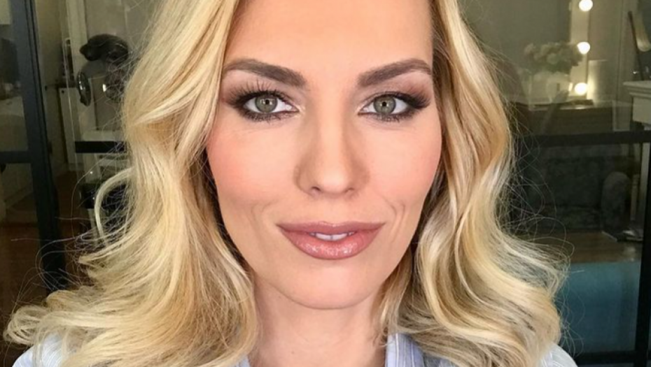 NIKADA JE NE BISTE PREPOZNALI Ovakvu Kalinu Kovačević do sada niste videli, isplivala stara fotografija (FOTO)