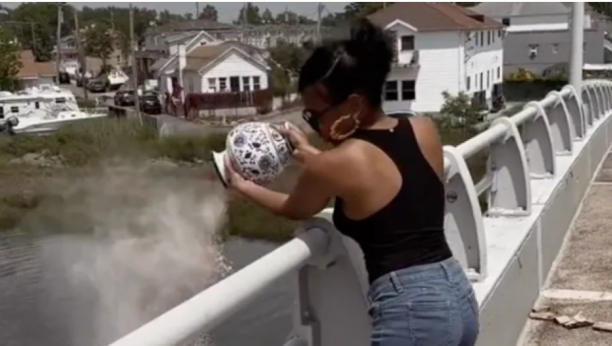 OSVETA DECENIJE Dečko je prevario, a ona je uradila nešto zbog čega se svima povraća!