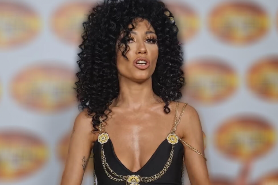 NOSIĆU TO DOK SAM ŽIVA! Poznatu pevačicu sveštenik silovao kad je imala 14 godina, u emisiji progovorila o traumi