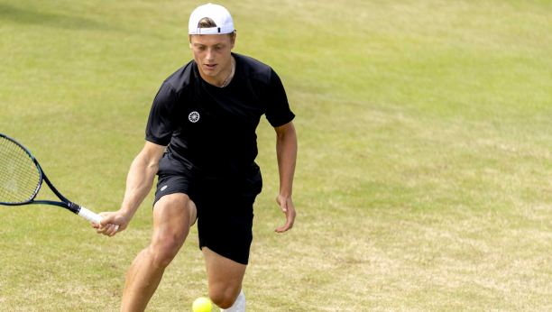 SENZACIJA KAKVA SE NE PAMTI 204. teniser na svetu razbio Medvedeva za istorijsku titulu