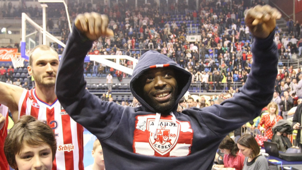 ODUŠEVIO SE KADA JE VIDEO Bivši košarkaš Zvezde završio u Slagalici, njegova reakcije oduševila "zvezdaše" (VIDEO)