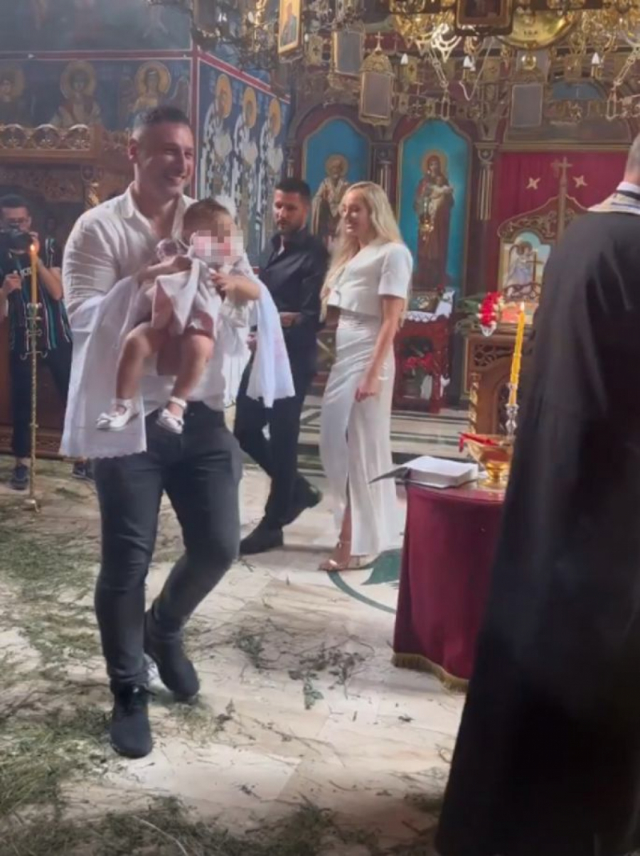 LUNA I MARKO KRSTILI ĆERKU Bivši zadrugari obučeni kao na venčanju, ovo su prve scene iz hrama, a evo i ko im je kum (FOTO/VIDEO)
