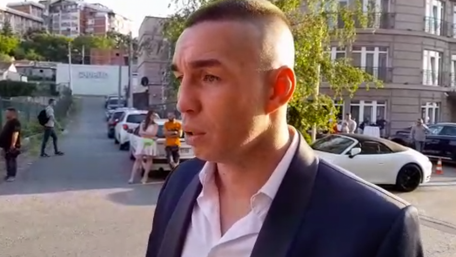 SVAKO TRAŽI RAZLOG ZA SVOJU GREŠKU Poznati bokser otkrio u kakvom je odnosu sa Darkom Lazićem nakon pevačeve skandalozne izjave za kokain