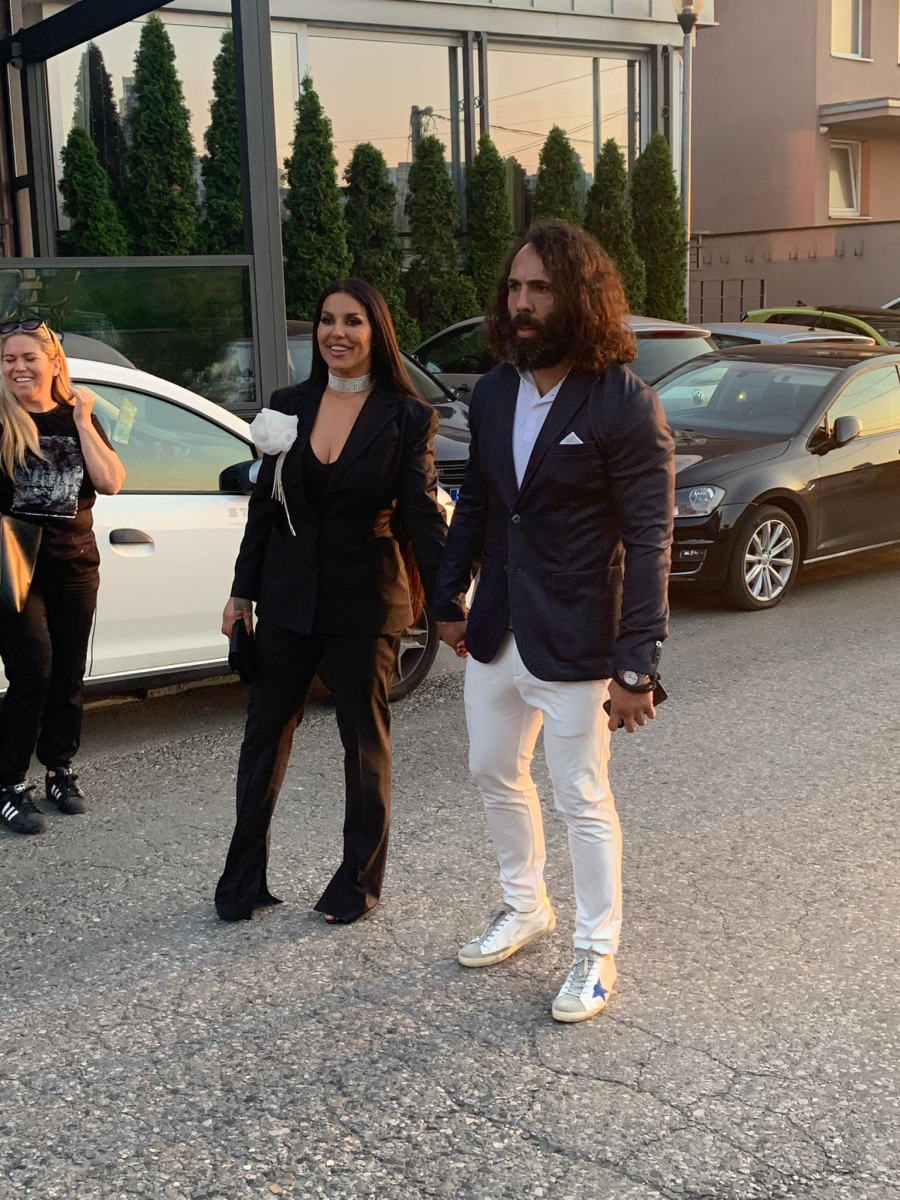 PEVALA BI ZA LGBT POPULACIJU Seka Aleksić iskreno o tome, pa poručila: Što da ne, ja pevam svuda gde je ljubav!