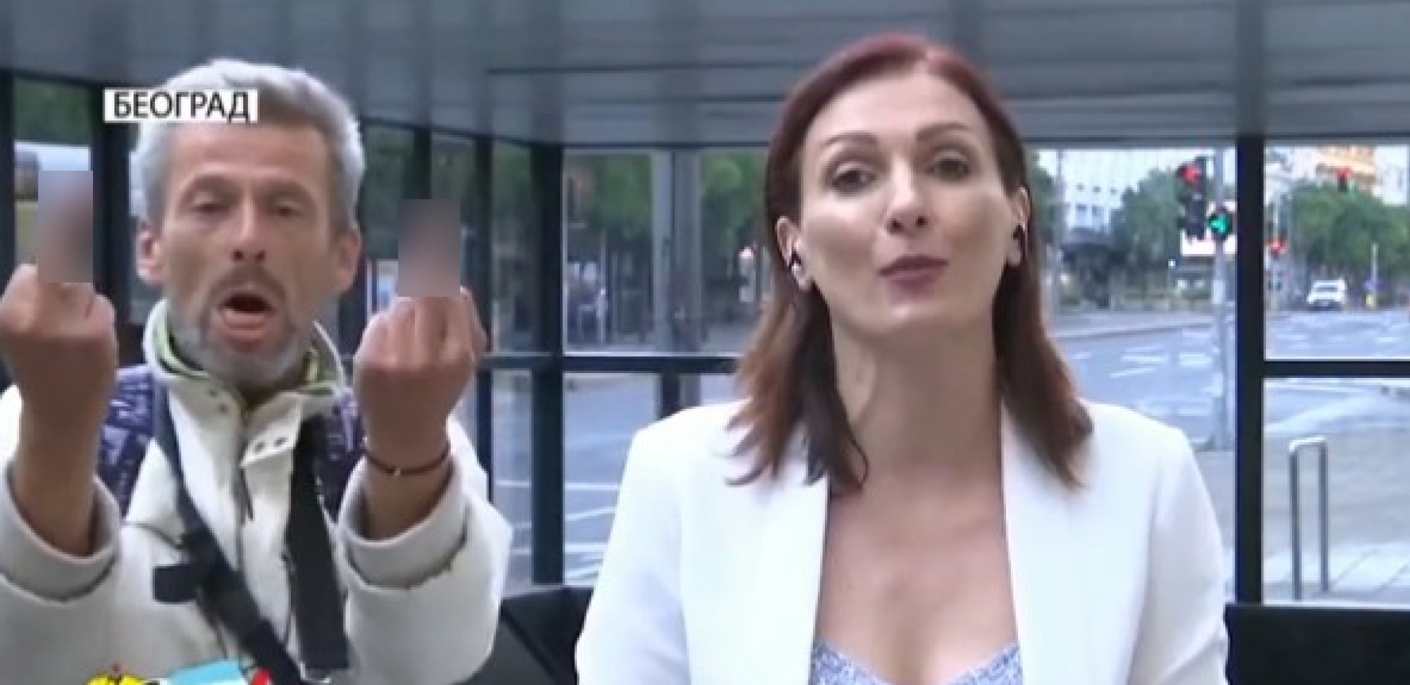 INCIDENT U JUTARNJEM PROGRAMU RTS-A Čovek uleteo u prenos uživo, psovao i pravio haos! (VIDEO)