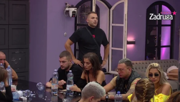 U TRI MINUTA TI SI DONELA 3 RAZLIČITE ODLUKE Anđelo Ranković posavetovao je Viki da ne brza