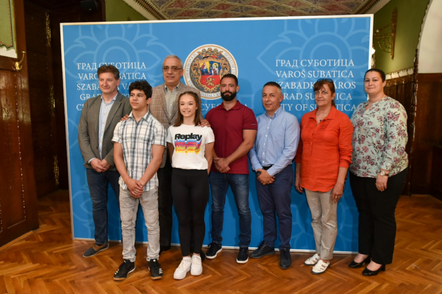 Gradonačelnik Bakić primio sjajne subotičke gimnastičare