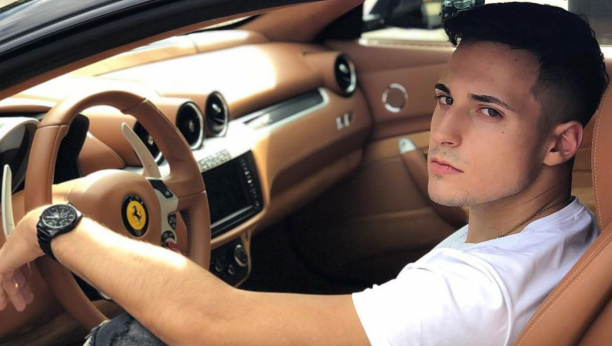 Sin Dragane Mirković pohvalio se novim automobilom  Marko provozao ševroleta od 100.000 € (FOTO)