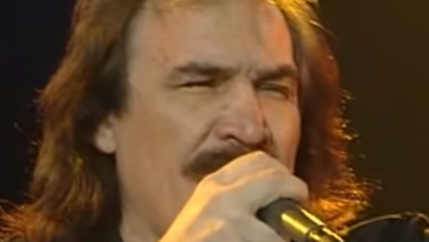 PUCAO JE SEBI U GRUDI Bio je slomljen zbog smrti sina, bilo mu je svega dosta i povukao je obarač