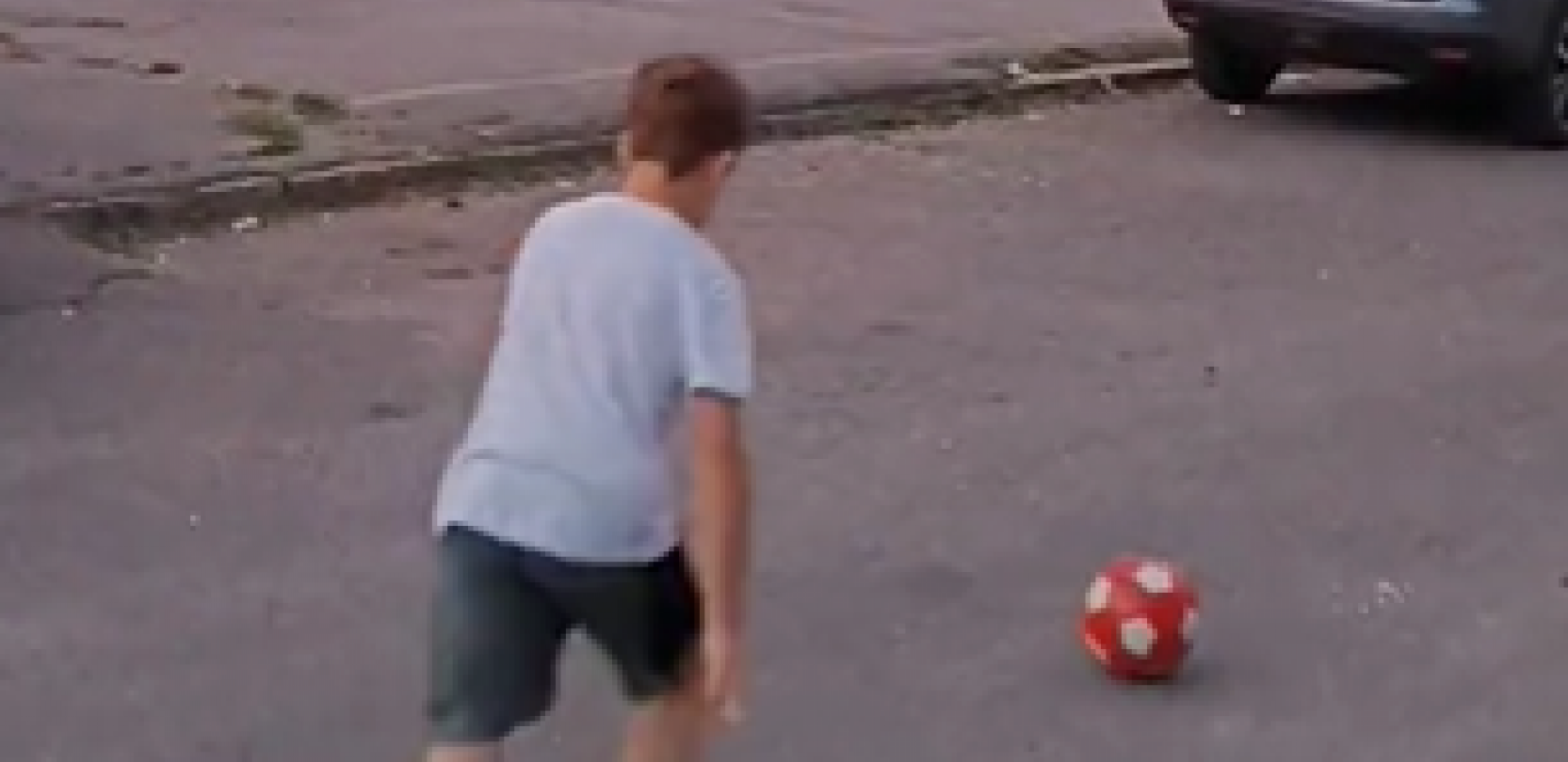 PA OVO JE NEVEROVATNO Magičan potez dečaka iz Beograda, svi su ostali u čudu (VIDEO)