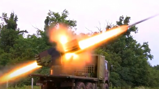 NOVA RAKETA UNIŠTAVA SVE PRED SOBOM Vojska Srbije predstavila najmodernije naoružanje, ovo do sada nije viđeno (FOTO/VIDEO)