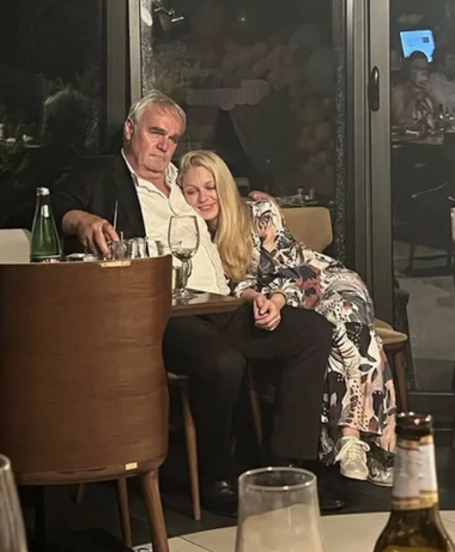 MUŽ JE ISEKAO PUPČANU VRPCU DOK JE STARIJI SIN GLEDAO Ispovest supruge našeg glumca, porodila se kod kuće, a tu nije kraj!