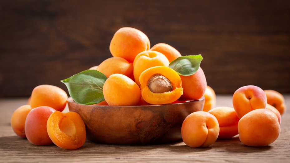 BEZ KONZERVANSA I KUVANJA Napravite jednostavan i ukusan prirodni sok od kajsija!