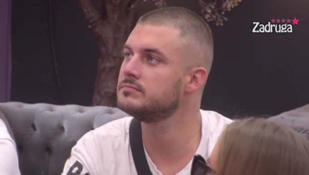 PSIHOPATA, ONA SE PLAŠI NJEGA Zadrugari ubeđeni da će Gruja proganjati Mimu, misle da joj preti kada su sami