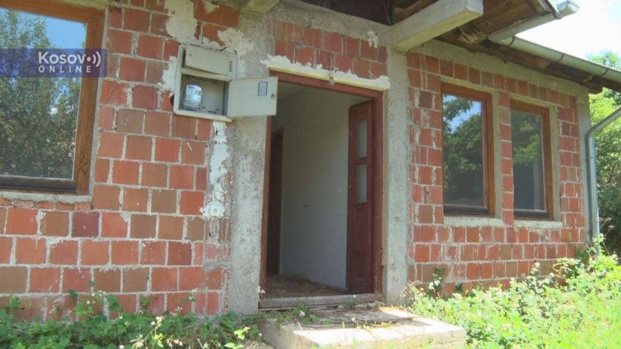 PROGON I NASILJE NAD SRBIMA NE PRESTAJU Obijeno 11 kuća sagrađenih za povratnike na Kosovo i Metohiju (FOTO, VIDEO)