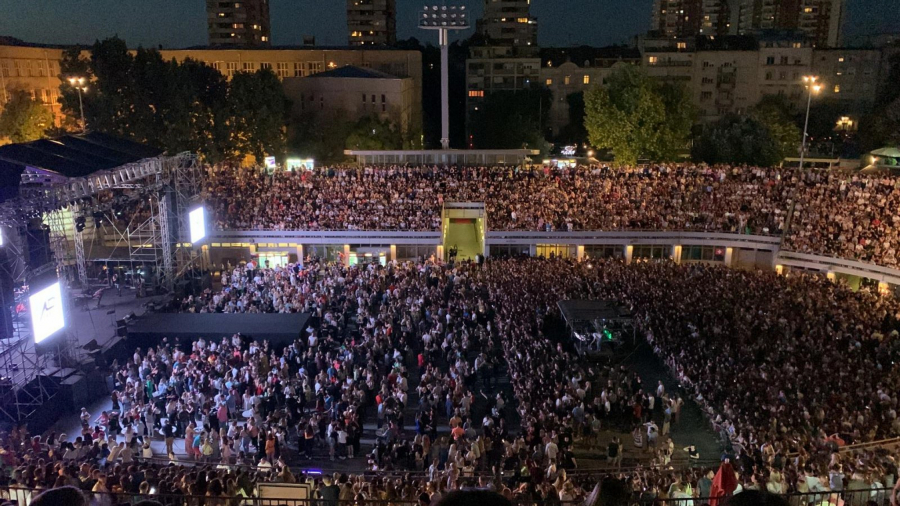 REKORD NA TAŠU! Aco Pejović blokirao Beograd (FOTO)