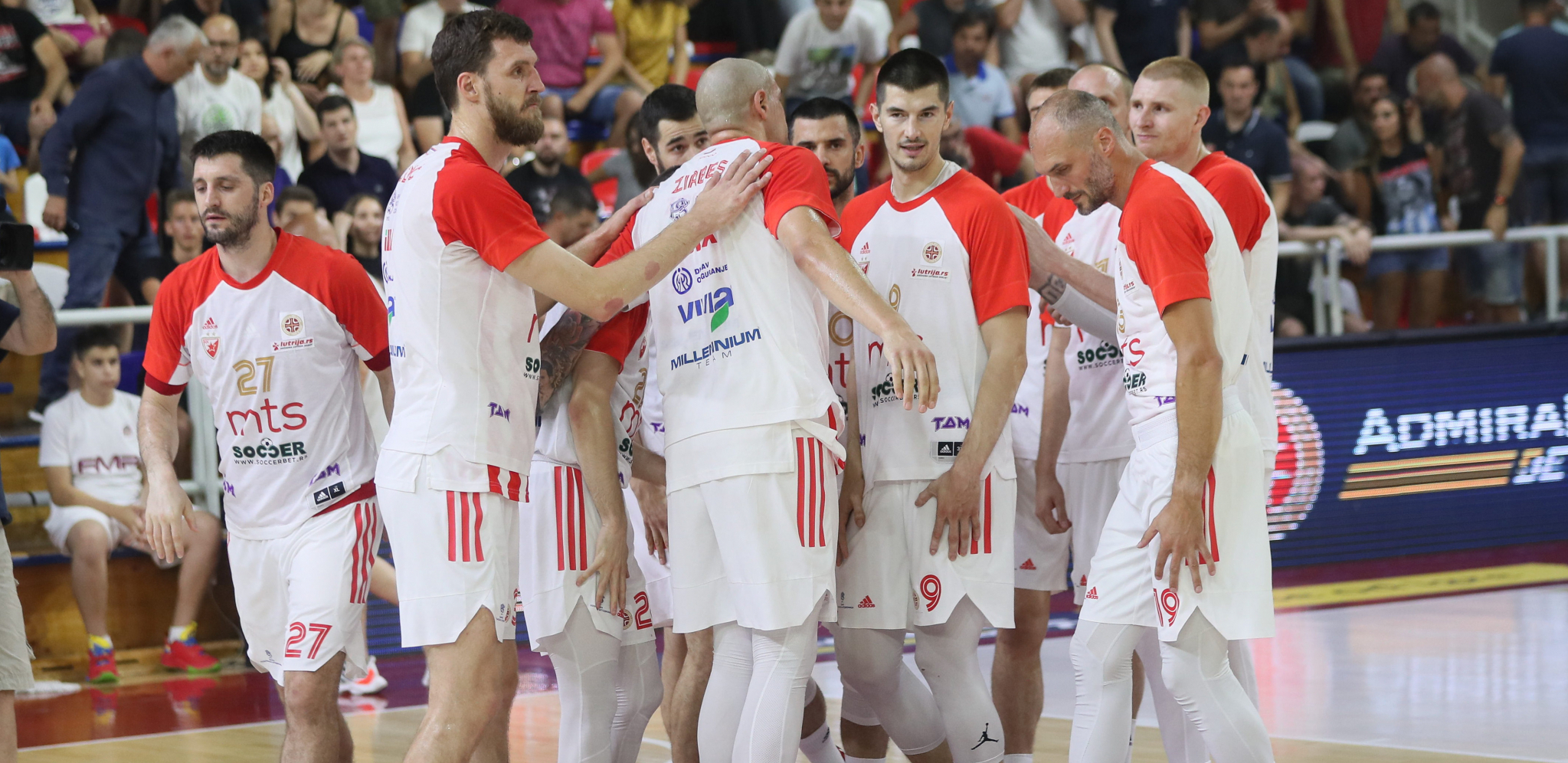 NIJE SE DUGO ZADRŽAO U CRVENO-BELOM DRESU Amerikanac napustio Crvenu zvezdu