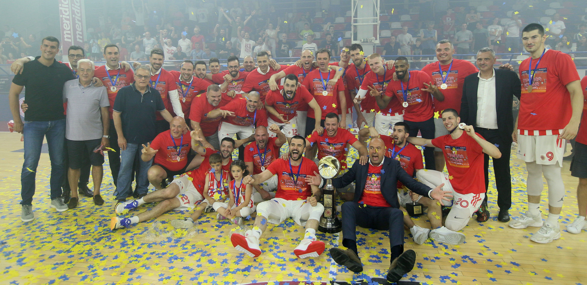 CRVENO-BELI OSVOJILI TRIPLU-KRUNU Ivanović doneo Zvezdi 22. trofej šampiona Srbije i stavio tačku na sjajnu sezonu