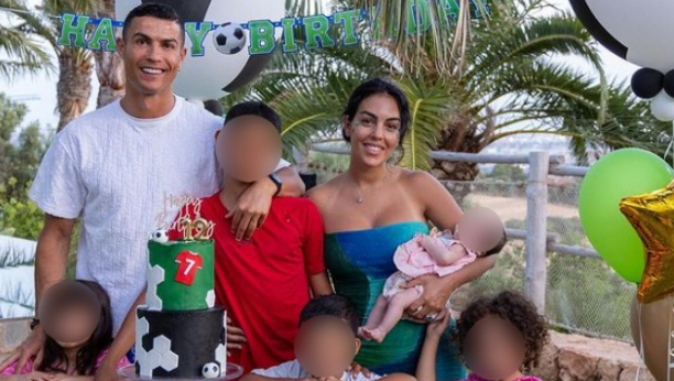 OTKRILA PREVIŠE Ronaldova izabranica se ekspresno vratila u neverovatnu liniju i oduševila javnost (VIDEO)