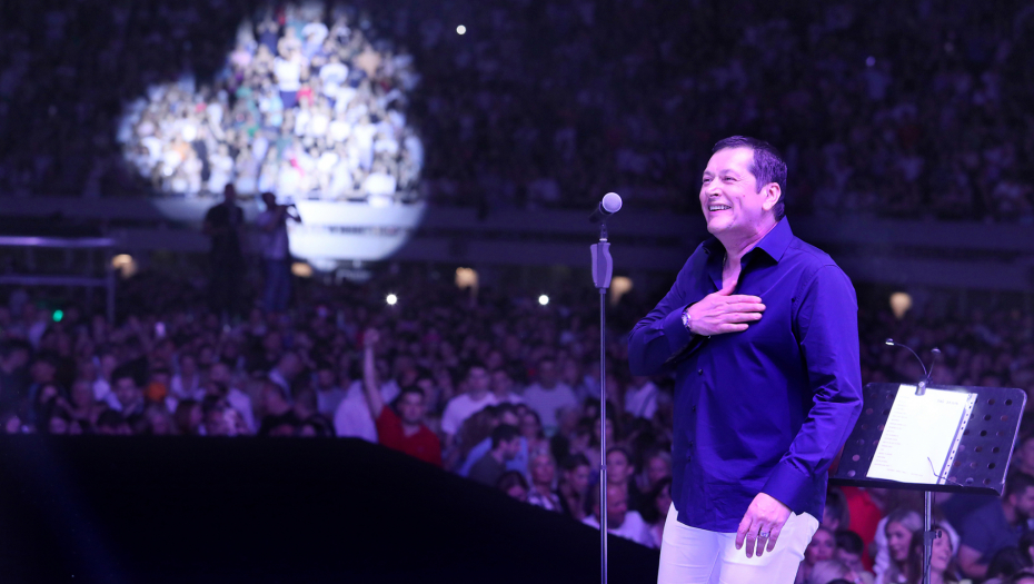 VOLIM DA SE LICKAM I MAŽEM POMADAMA Aco Pejović iznenadio priznanjem