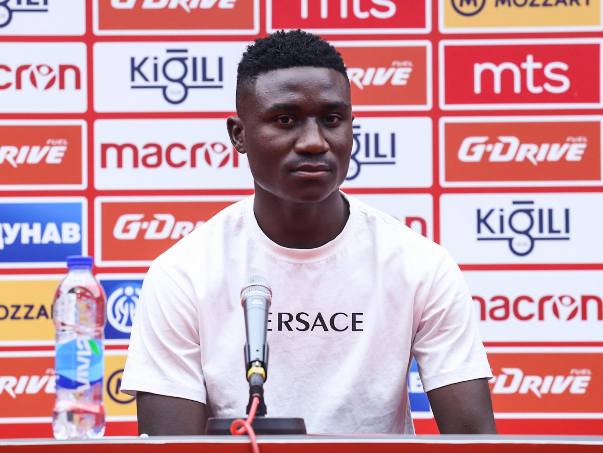 ZVEZDA PREDSTAVILA PRVO POJAČANJE Kangva stigao na 