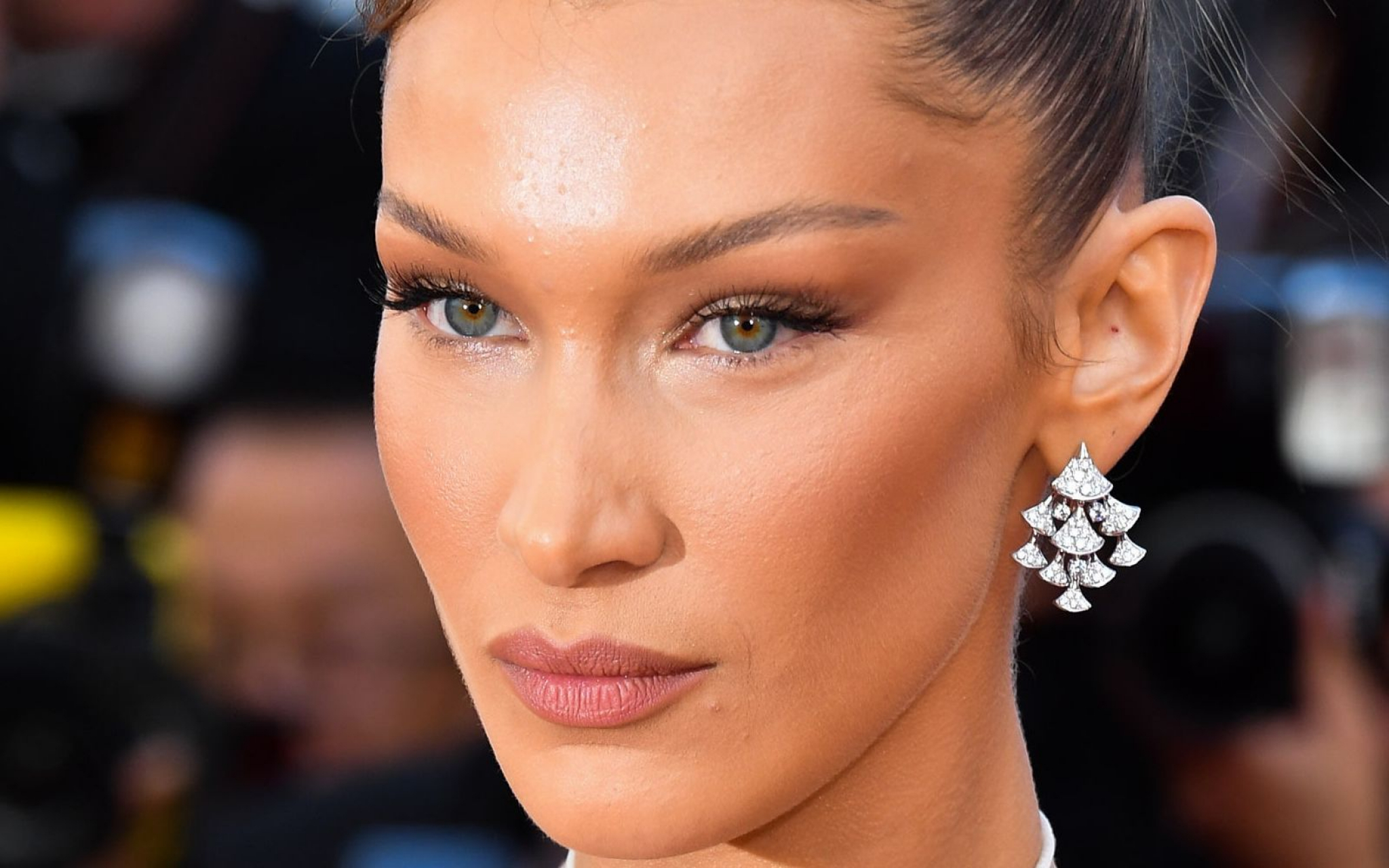 HIT TRETMAN ZA PODMLAĐIVANJE Trake za zatezanje kože, brišu bore kao gumicom