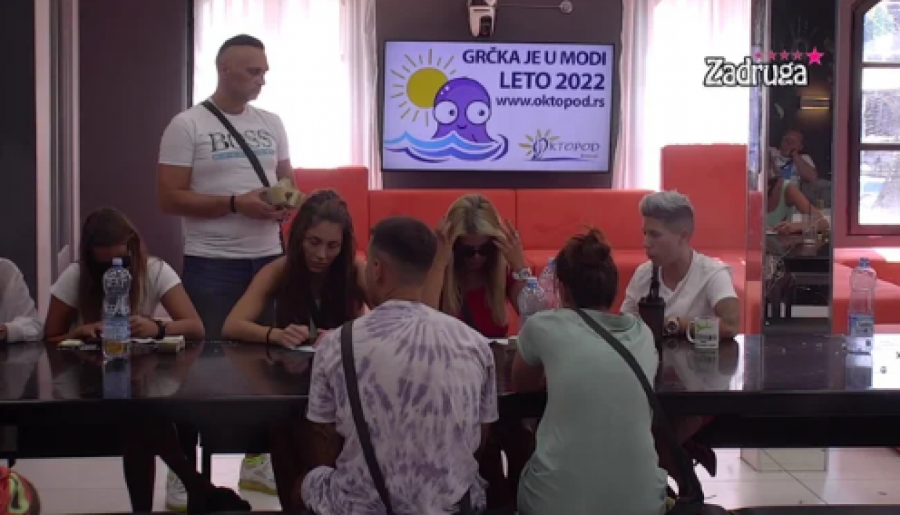 PALE TEŠKE REČI MC Aleks i Jovana Tomić Matora opet upale u sukob, nisu birale reči