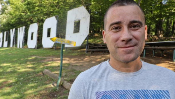 ZNATE LI GDE JE SRPSKI HOLIVUD? Evo kako je Ivan od jedne livade napravio najpopularnije mesto za fotografisanje u Srbiji