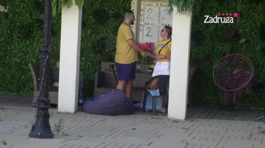 VIDELI SMO KAKO MUŠKARAC STAJE IZA SVOJE ŽENE Nevena prozvala Zolu, pa ušli u žestok sukob