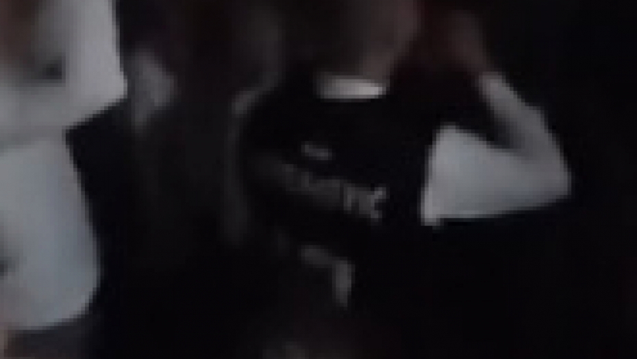 NIKAD LUĐA SVADBA  Poklon od kuma za sva vremena: Mladoženja obukao dres Bogdana Bogdanovića i napravio haos (VIDEO)