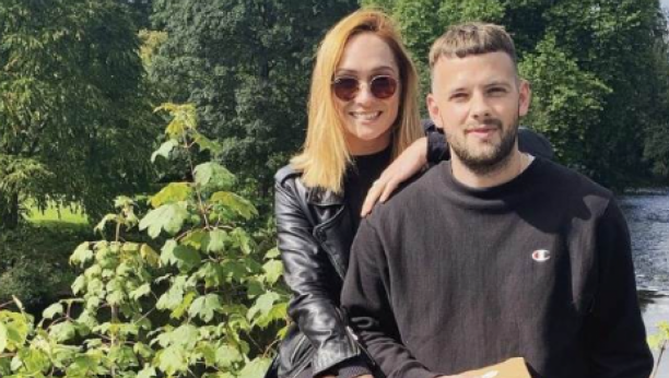 KAKVA TRAGEDIJA Tuga u domu poznatog pevača, verenica Danijela preminula je na dan venčanja: Slomljen sam!