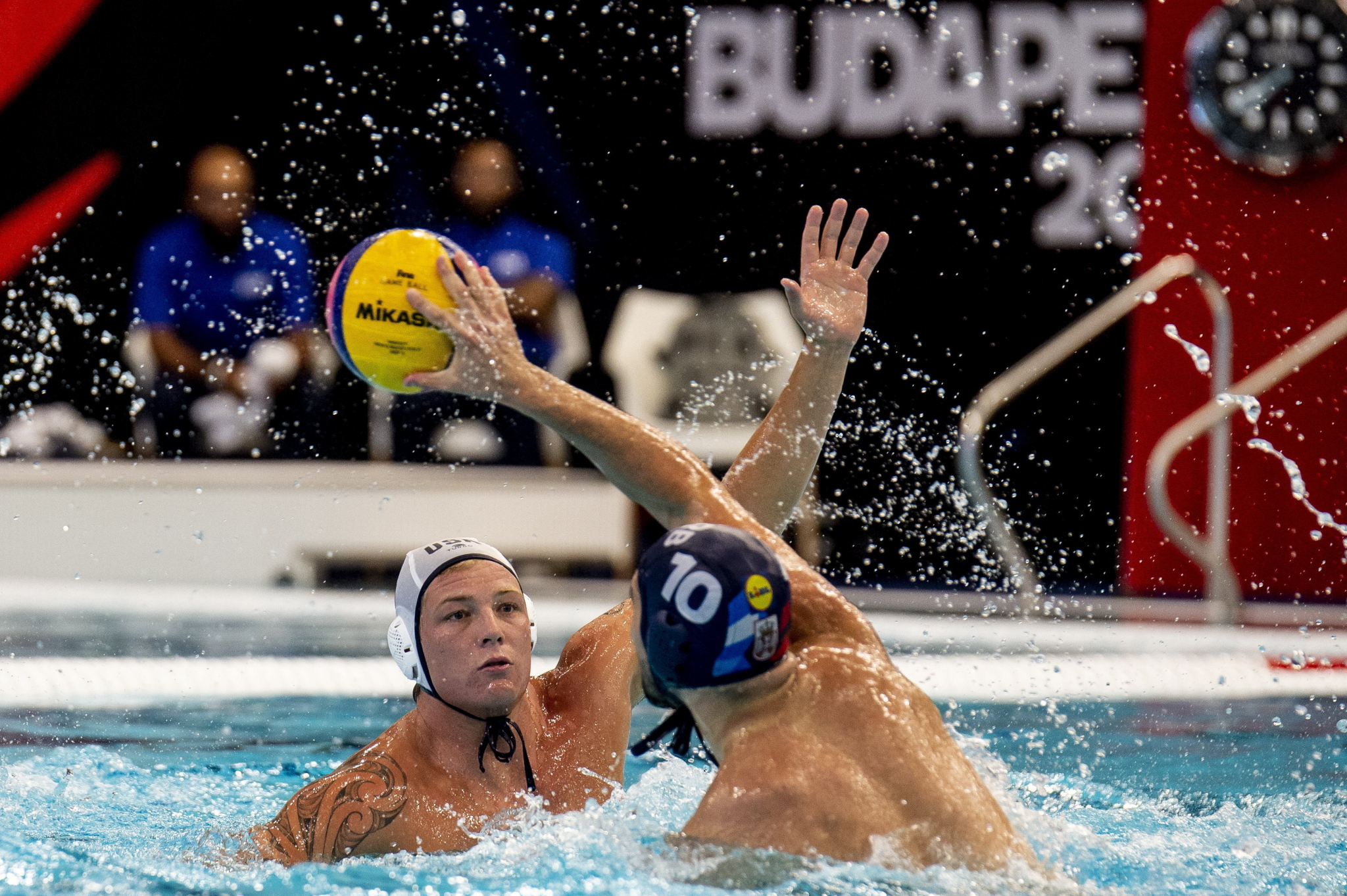 NEKA NOVA SRBIJA, ALI NAVIKE STARE 