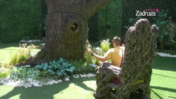 MISLIO SAM DA JOJ SE POSVETIM NAPOLJU Zola otkrio detalje raskida, pa priznao u koga je zaljubljen