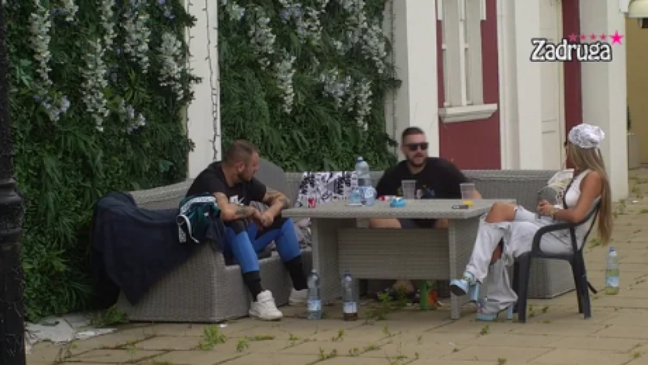 OGOLIO DUŠU Lazar Čolić Zola otkirao nove detalje iz svog detinjstva, Dalila i Filip ga pomno slušali