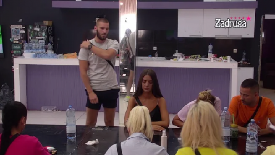 JA NE LAŽEM! Mensuru pao mrak na oči, bez dlake na jeziku progovorio o svemu