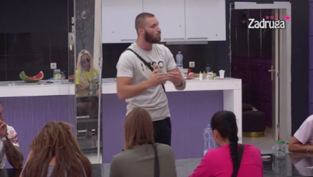 JA NE LAŽEM! Mensuru pao mrak na oči, bez dlake na jeziku progovorio o svemu