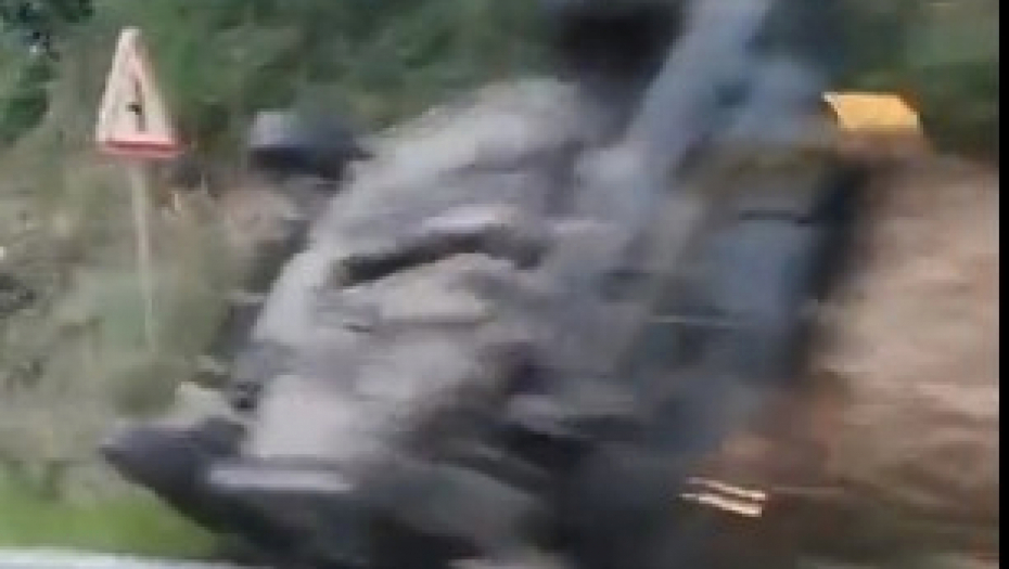 STRAŠNA TRAGEDIJA KOD ČAČKA! Auto sleteo sa puta, nastradali tek punoletni mladići