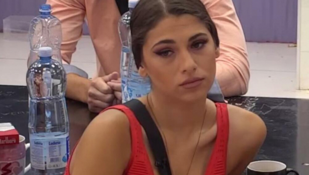 OBJAVLJEN EKSPLICITNI SADRŽAJ MILICE I TOMOVIĆA Javno obelodanjene sve laži Veselinovićeve, Bela kuća u šoku, Mensur doživeo pomračenje